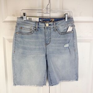 Seven7 Sunset Bermuda Denim Shorts Frayed Hem Ventura Light Wash Size 8 NWT